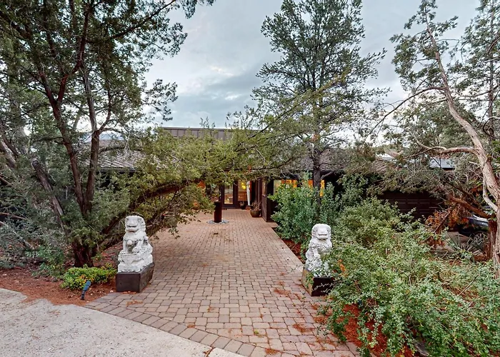 Hotel Serenity Sanctuary 3*